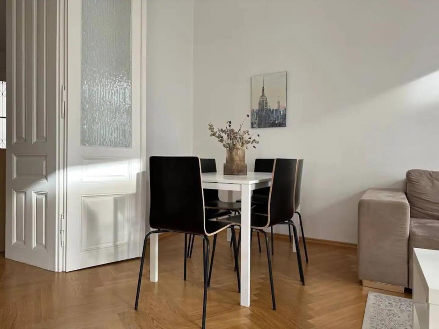 Beautiful Apartments In Виена Екстериор снимка