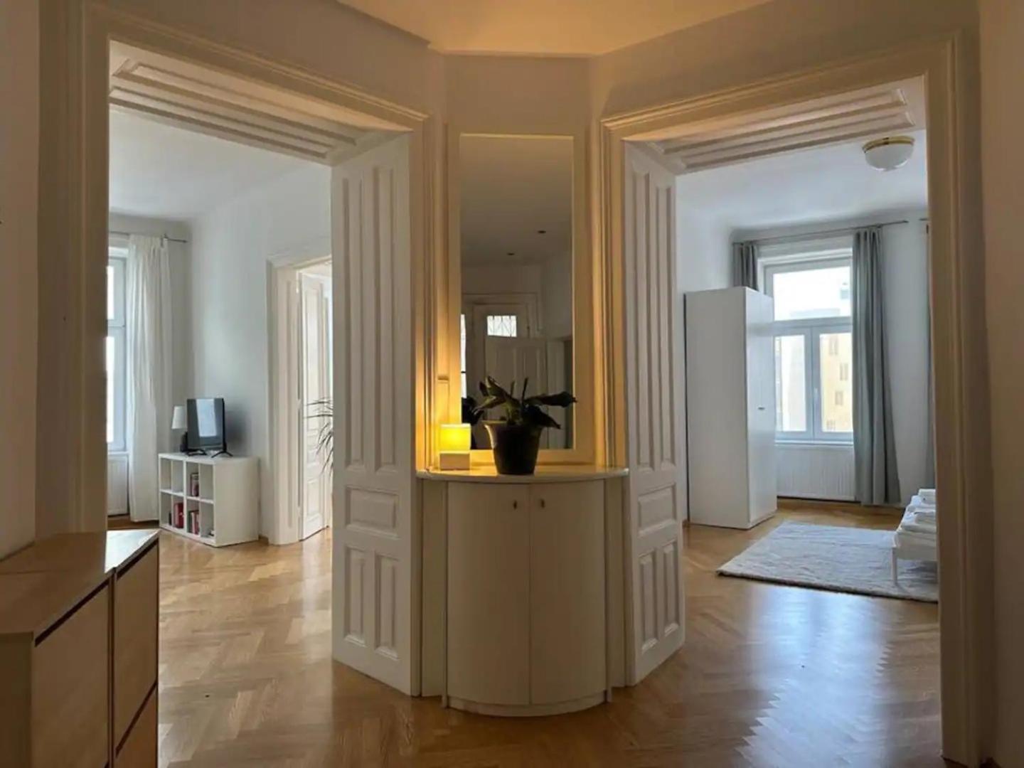 Beautiful Apartments In Виена Екстериор снимка