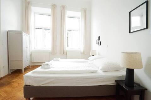 Beautiful Apartments In Виена Екстериор снимка