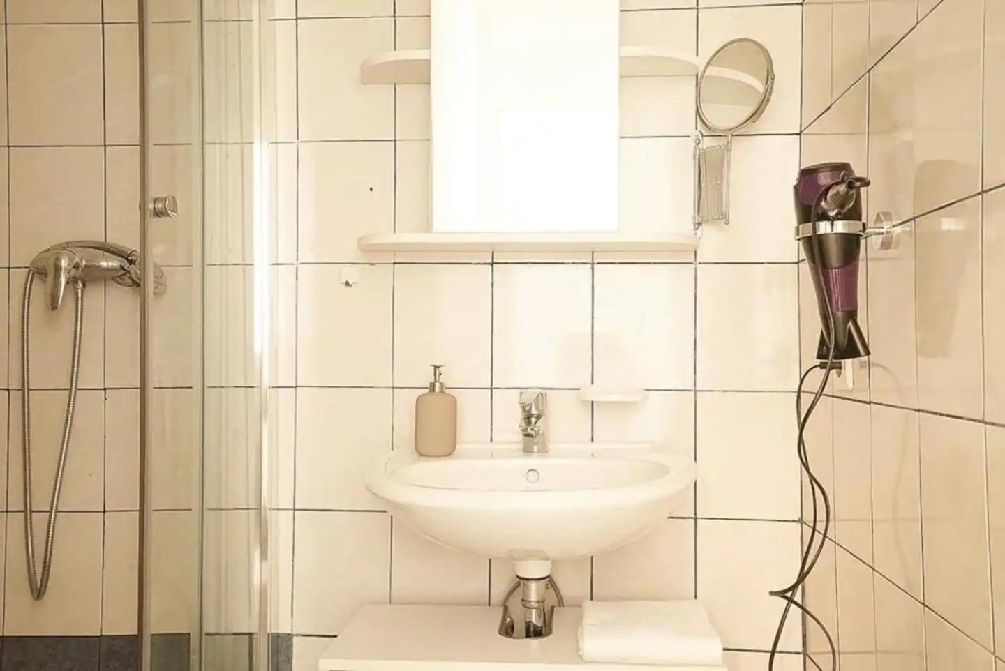 Beautiful Apartments In Виена Екстериор снимка